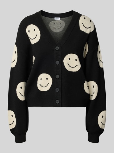 Produktfoto, Relaxed Fit Strickjacke aus Viskose-Mix Modell 'CHARLOTT' von NOISY MAY®, schwarz mit cremefarbenen Smiley-Motiven, gerippte Abschlüsse, Knopfleiste, langärmliges Design, strukturierte Oberfläche