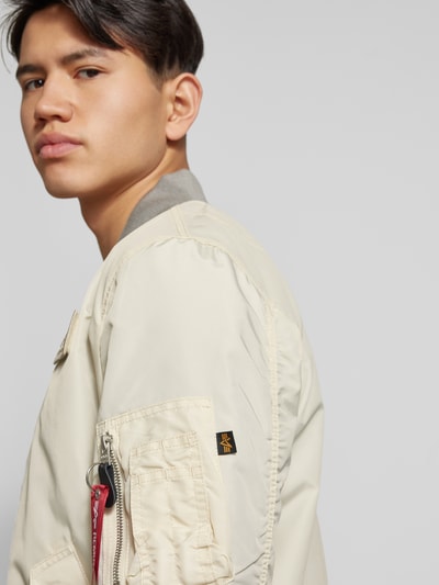 Alpha Industries Bomberjack met labelbadge Offwhite - 3