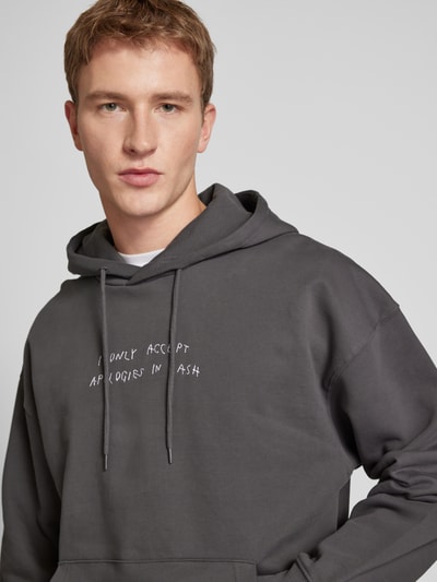 Only & Sons Hoodie mit Kängurutasche Modell 'AARON' Anthrazit 3