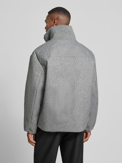 CK Calvin Klein Jacke mit Stehkragen und Zweiwege-Reißverschluss Mittelgrau Melange 5