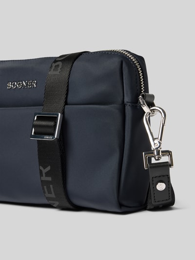 BOGNER Umhängetasche mit Label-Applikation Modell 'KLOSTERS SITA' Dunkelblau 2