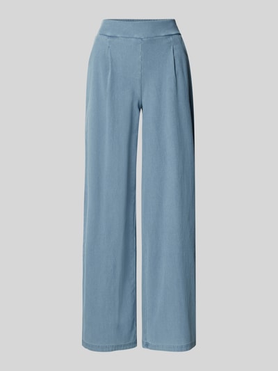Produktfoto, Wide Fit Jeans mit elastischem Bund Modell 'KATE' von ICHI in hellem Blau, aus Baumwoll-Mix mit Stretch-Anteil, strukturierte glatte Oberfläche.
