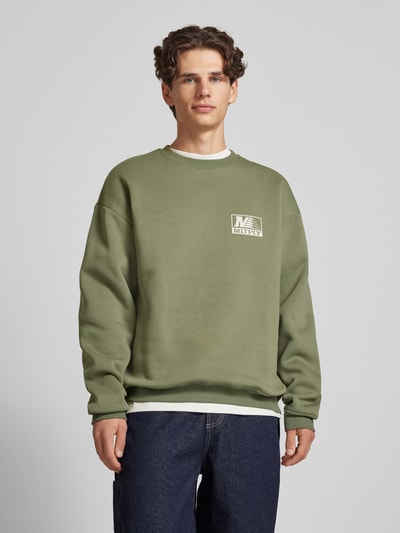 Multiply Apparel Oversized Sweatshirt mit Label-Print Oliv 4