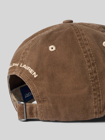 Productfoto, cap van puur katoen in bruin met zichtbare stiknaden en metalen gesp, Heren cap van Polo Ralph Lauren