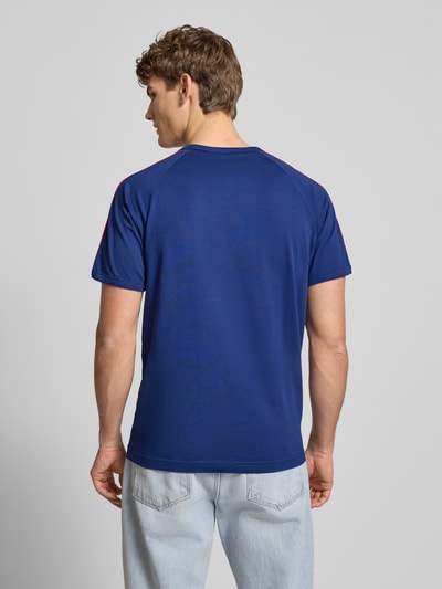 adidas Originals Regular Fit T-Shirt mit Kontraststreifen Dunkelblau 5