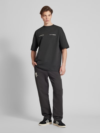 Multiply Apparel Oversized T-Shirt mit Rundhalsausschnitt Black 1