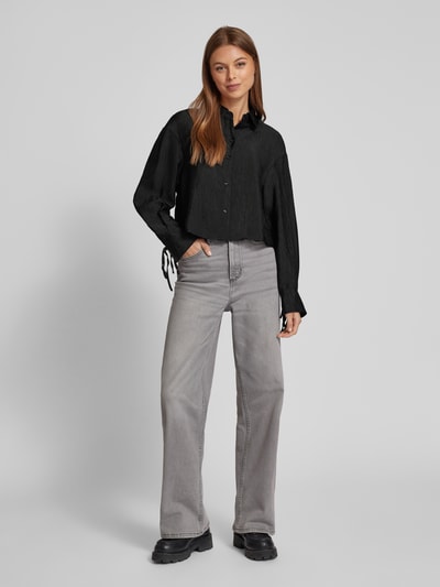 Vero Moda Relaxed Fit Langarmbluse aus fließendem Viskose-Mix Modell 'RAQUEL' Black 1