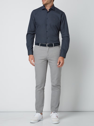 Tommy Hilfiger Tailored Slim Fit Business-Hemd aus Baumwolle Marine 1