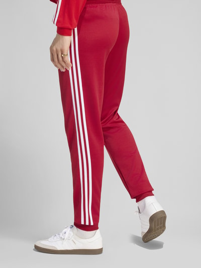 adidas Originals Slim Fit Sweathose mit Baumwoll-Anteil Bordeaux 4