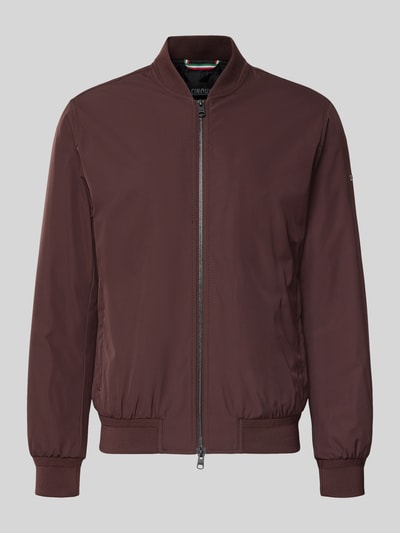 Productfoto, Regular Fit Jacke met opstaande kraag Model 'Rapid' van CINQUE, herenjack in bordeauxrood met tweewegritssluiting, elastische boordjes en steekzakken, ruglengte maat M 70 cm, schouderbreedte 49 cm, borstwijdte 59 cm, mouwlengte 69 cm
