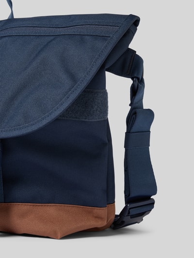 Herschel Tas met labelpatch, model 'Cove Messenger' Marineblauw - 3