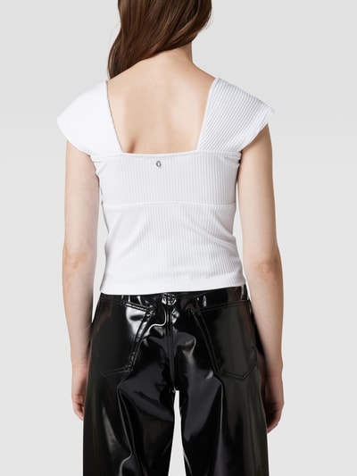 Guess Crop Top in Ripp-Optik Weiss 5