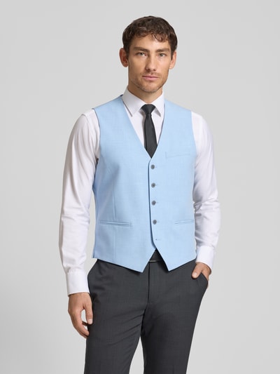 Męski model nosi Regular Fit Anzugweste mit Viskose-Anteil von s.Oliver BLACK LABEL, melanż, krój regular fit, z efektem melanżu, dekolt w serek, na całej długości listwa guzikowa, zapięcie jednorzędowe, kieszenie z wypustkami, jasnoniebieski, gładka tekstura, garniturowe spodnie, całopostaciowy widok z przodu.