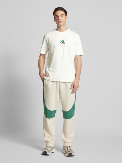 ADIDAS SPORTSWEAR T-Shirt mit Label-Print Modell 'PIZZA' Offwhite 1