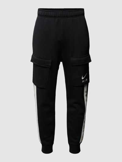 Nike Cargohose mit aufgesetzten Taschen Black 1