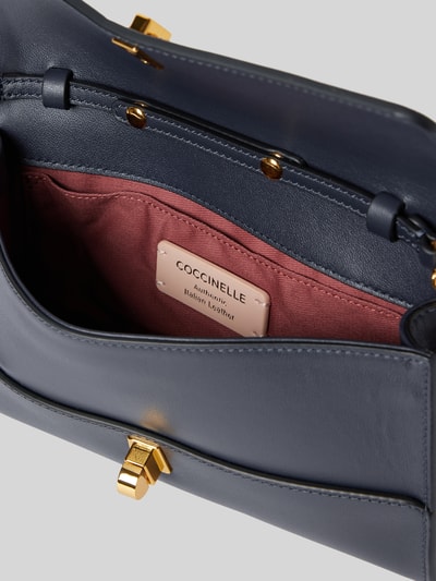 Coccinelle Crossbody Bag aus Leder mit Label-Detail Modell 'MAGIE' Marine 5