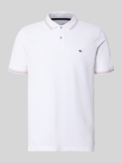 Produktfoto, Regular Fit Poloshirt mit Label-Stitching von Fynch-Hatton aus Reine Baumwolle, Knopfleiste, Rückenlänge 73 cm Größe M, Weiß mit roten Ziernähten, glatte Textur