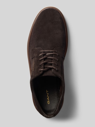 Produktfoto, brązowe buty sznurowane z naturalnej skóry model 'Kinzoon' od GANT, matowa faktura, kontrastowa podeszwa, buty męskie