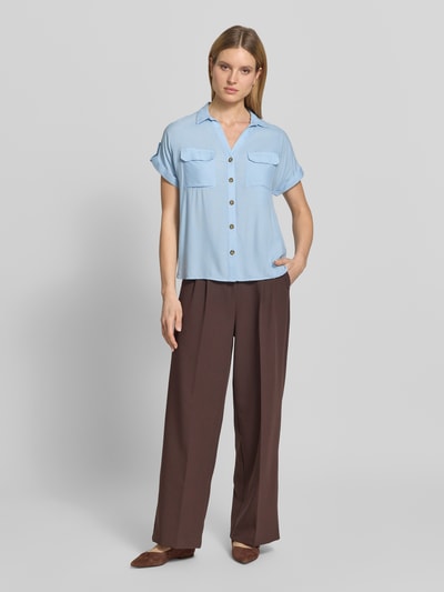 VERO MODA Regular Fit Hemdbluse aus reiner Viskose Modell 'BUMPY' Hellblau 1