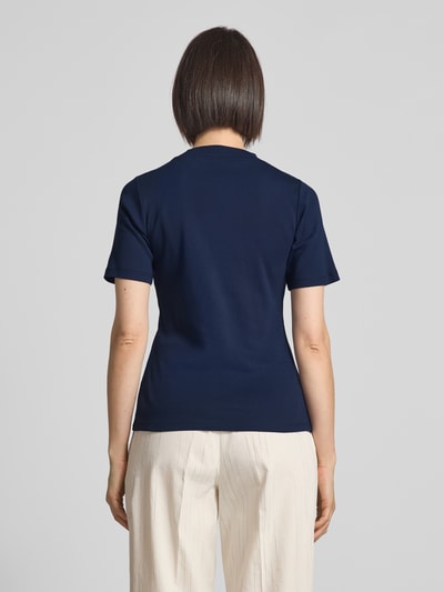 Christian Berg Woman T-Shirt mit geripptem Stehkragen Dunkelblau 5
