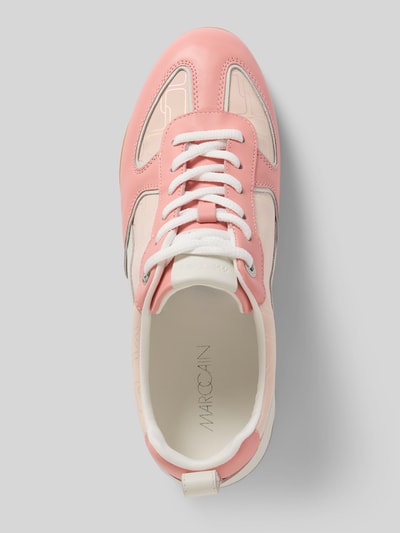Produktfoto, Sneaker mit Schnürung im Retro-Look von Marc Cain Bags & Shoes in Rosa mit weißen Details, Gummisohle, abgerundete Spitze, Absatzhöhe 1 cm, Schafthöhe 9 cm, Schaftweite 9 cm, Damen Modell.
