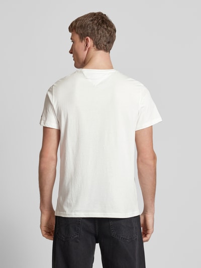 Tommy Jeans T-Shirt mit Label-Print Marine 5