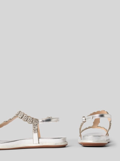 Productfoto, sandalen met strass-steentjes van ALMA EN PENA in zilver, afgerond model, dunne riempjes met doornsluiting, gladde zool