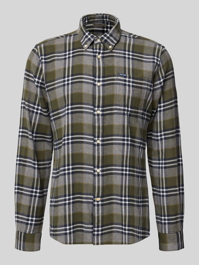 Produktfoto, Slim Fit Freizeithemd aus reiner Baumwolle von Barbour, Optik: Gitterkaro in Olivgrün, Grau und Schwarz, Brusttasche, reine Baumwolle
