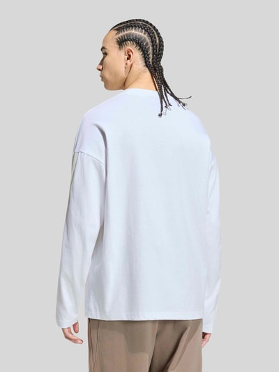 adidas Sportswear Loose Fit Langarmshirt aus reiner Baumwolle Weiss 4