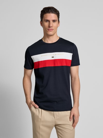 Christian Berg Men T-Shirt mit Label-Print Marine 4