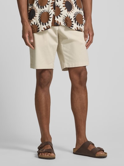 Tommy Hilfiger Relaxed Fit Chinoshorts aus Baumwoll-Elasthan-Mix Ecru 4