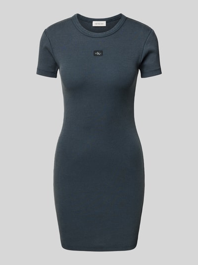 Calvin Klein Jeans T-Shirt-Kleid mit Label-Patch und Rundhalsausschnitt Anthrazit 2