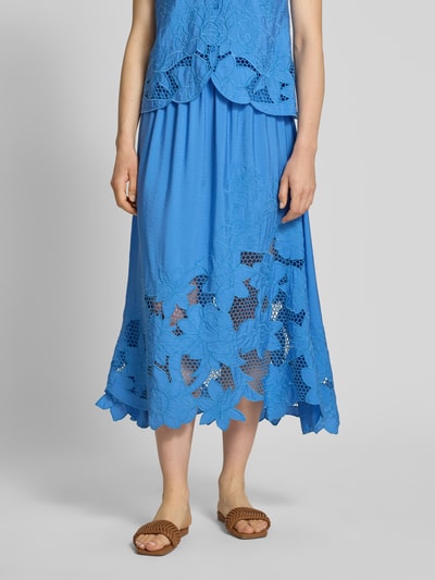 MOS MOSH Długa spódnica z haftem angielskim model ‘Zorai Brodie’ Królewski niebieski 4