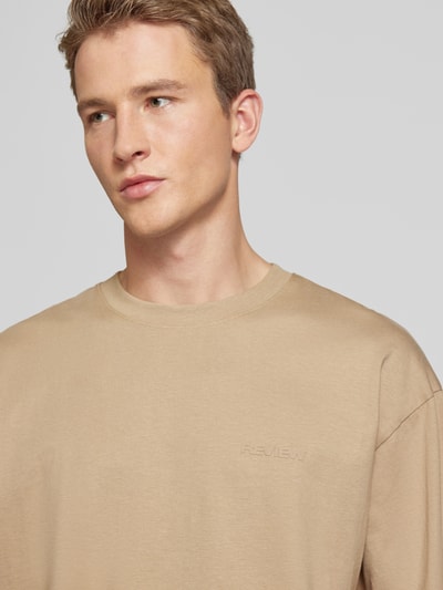 REVIEW Oversized T-Shirt mit Label-Print Taupe 3