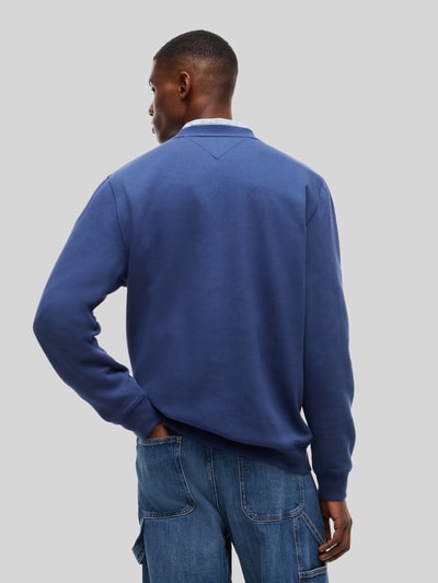 Tommy Jeans Regular Fit Sweatshirt aus Baumwoll-Mix mit Logo-Stitching Dunkelblau 5