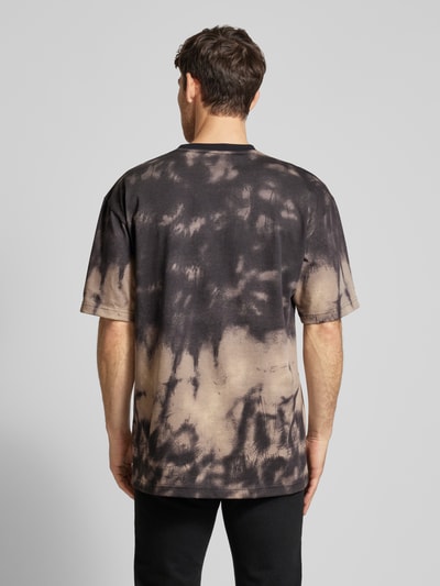 HUGO T-Shirt mit Label-Print Modell 'Doforesto' Mittelbraun 5