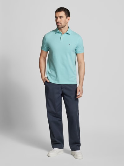 Tommy Hilfiger Regular Fit Poloshirt mit Label-Detail Helltuerkis 1