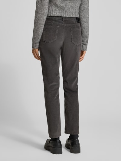 Brax Spodnie sztruksowe o kroju slim fit z 5 kieszeniami model ‘Carola’ Ciemnoszary 5