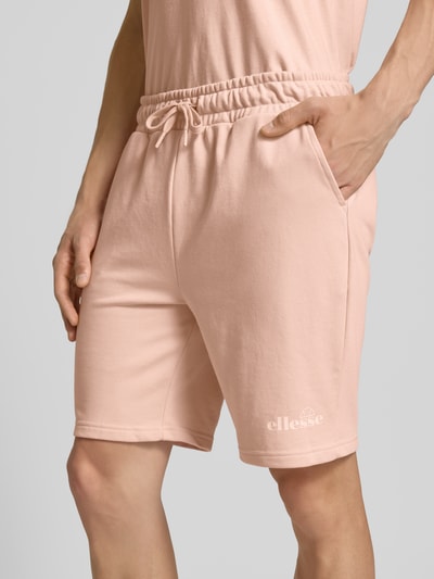 Ellesse Regular Fit Sweatshorts mit Label-Print Modell 'MOLLA' Altrosa 3