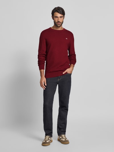 Gant Sweter z dzianiny z okrągłym dekoltem i wyhaftowanym logo Bordowy 1