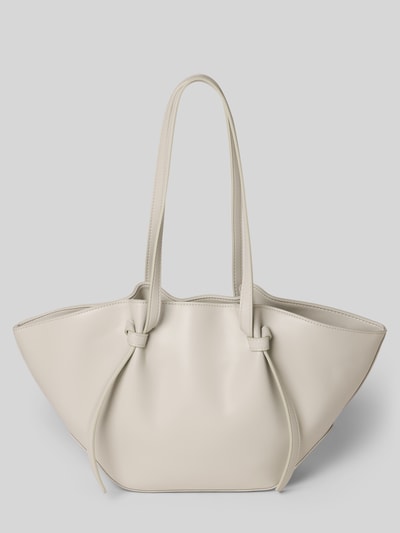 Produktfoto, kremowa torba shopper Seidenfelt Shopper mit Label-Detail Modell 'RYD', prostokątny kształt, gładka faktura, główna przegroda z zamkiem błyskawicznym, detal z logo, pasek na ramię 59 cm, szerokość w rozmiarze 1: 40 cm, długość w rozmiarze 1: 23 cm, głębokość w rozmiarze 1: 12 cm