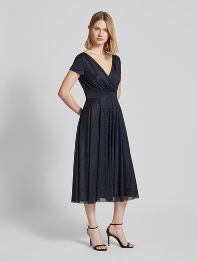 Vera Mont Knielanges Cocktailkleid in Wickel-Optik Dunkelblau 1