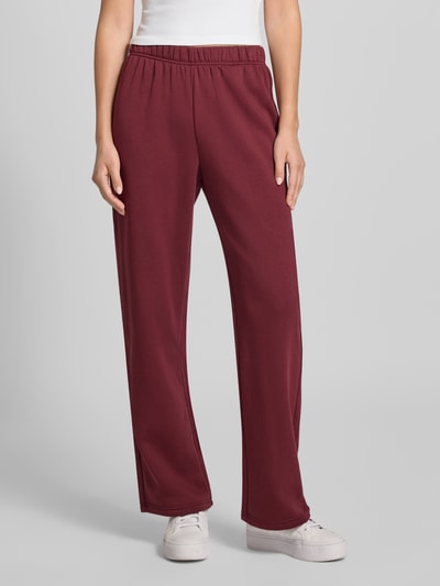 Pieces Spodnie sportowe o kroju regular fit z mieszanki bawełny model ‘CHILLI’ Ciemnoczerwony 4