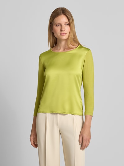 Frauenmodel trägt Longsleeve mit 3/4-Arm Modell 'Tamina' von JOOP!, Regular Fit, Viskose-Elasthan-Mix, Rundhalsausschnitt, Ganzkörperansicht von vorne.