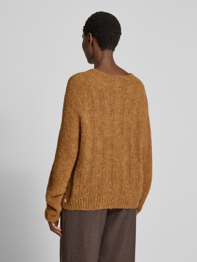 Marc Cain Sweter z dzianiny z dekoltem w serek Camel 5