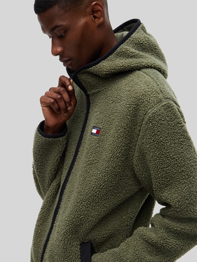 Tommy Jeans Regular Fit Teddy- / Webpelzjacke mit Kapuzenkragen Oliv 3