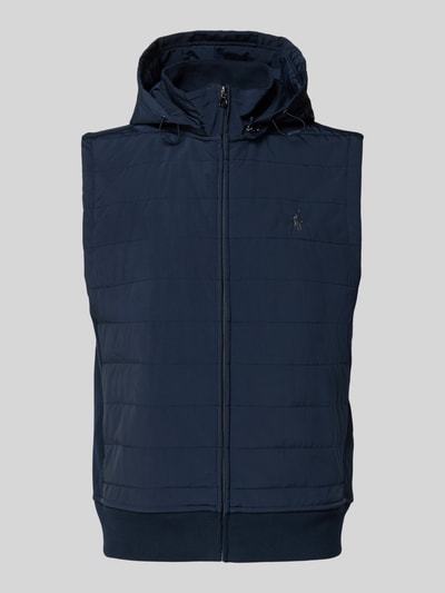 Produktfoto, Steppweste mit Kapuze und Label-Stitching von Polo Ralph Lauren in Dunkelblau, Regular Fit, sichtbarer Reißverschluss, glatte strukturierte Oberfläche, Rückenlänge 31 cm, Schulterbreite 42 cm, Brustweite 58 cm