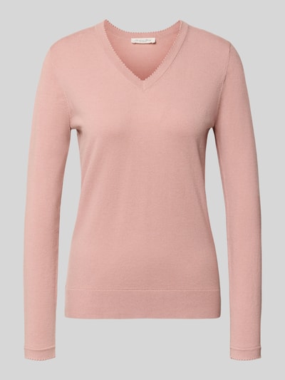 Produktfoto, Pullover aus Viskose-Mix mit V-Ausschnitt von Christian Berg Woman, rosa Farbton, gerader Schnitt, gerippte Abschlüsse, feine Textur, Rückenlänge 46 cm, Ärmellänge 63 cm, Damen Pullover