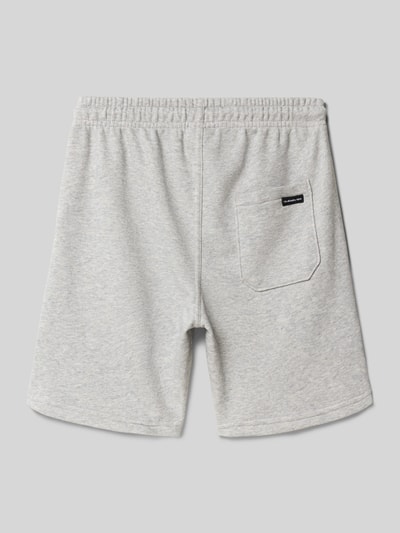 Quiksilver Szorty z dzianiny dresowej o kroju regular fit z nadrukiem z logo model ‘EASY DAY’ Średnioszary melanż 3
