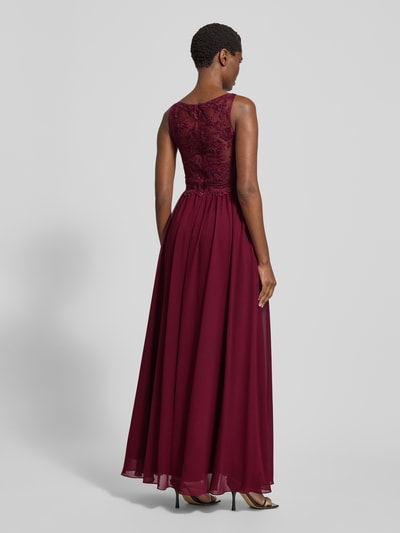 Laona Abendkleid mit Ziersteinen und floralen Stickereien Bordeaux 5